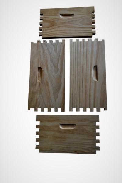 Flat-Pack Beehive with Mesh Bottom Board & Beetle Tray – 8 or 10 Frame
