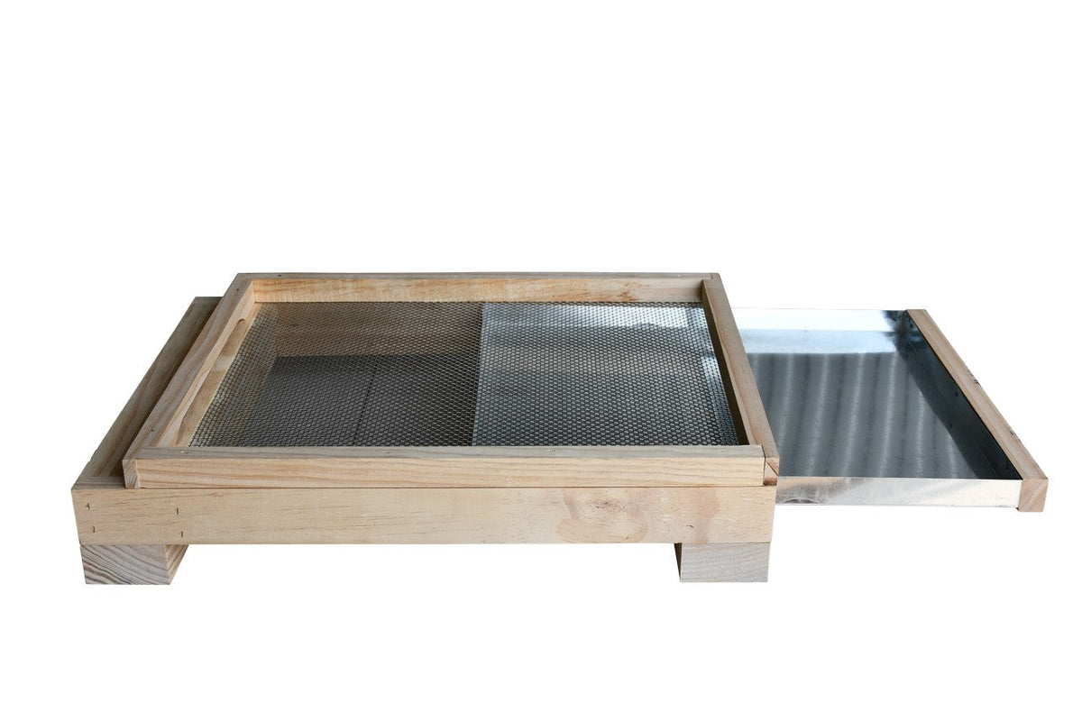 Flat-Pack Beehive with Mesh Bottom Board & Beetle Tray – 8 or 10 Frame