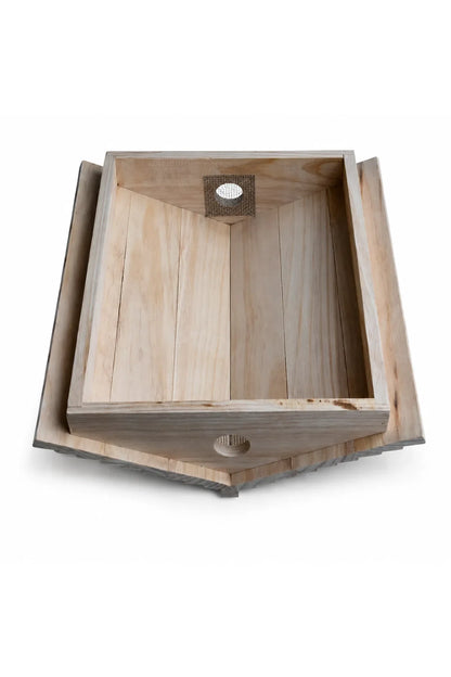Ventilated Gabled Beehive Roof – 8 & 10 Frame