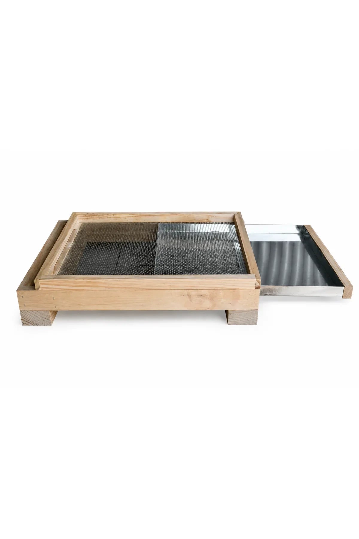 Mesh Bottom Board with Beetle Tray & Beehive Stand – 8 & 10 Frame
